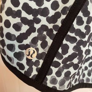 Lululemon Run Shorts Size 10